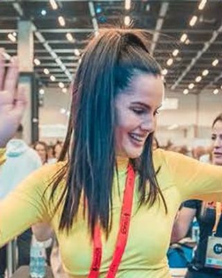 Aiane Freitas no Método CIS