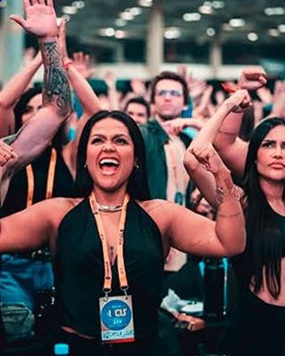 Camila Loures no Método CIS